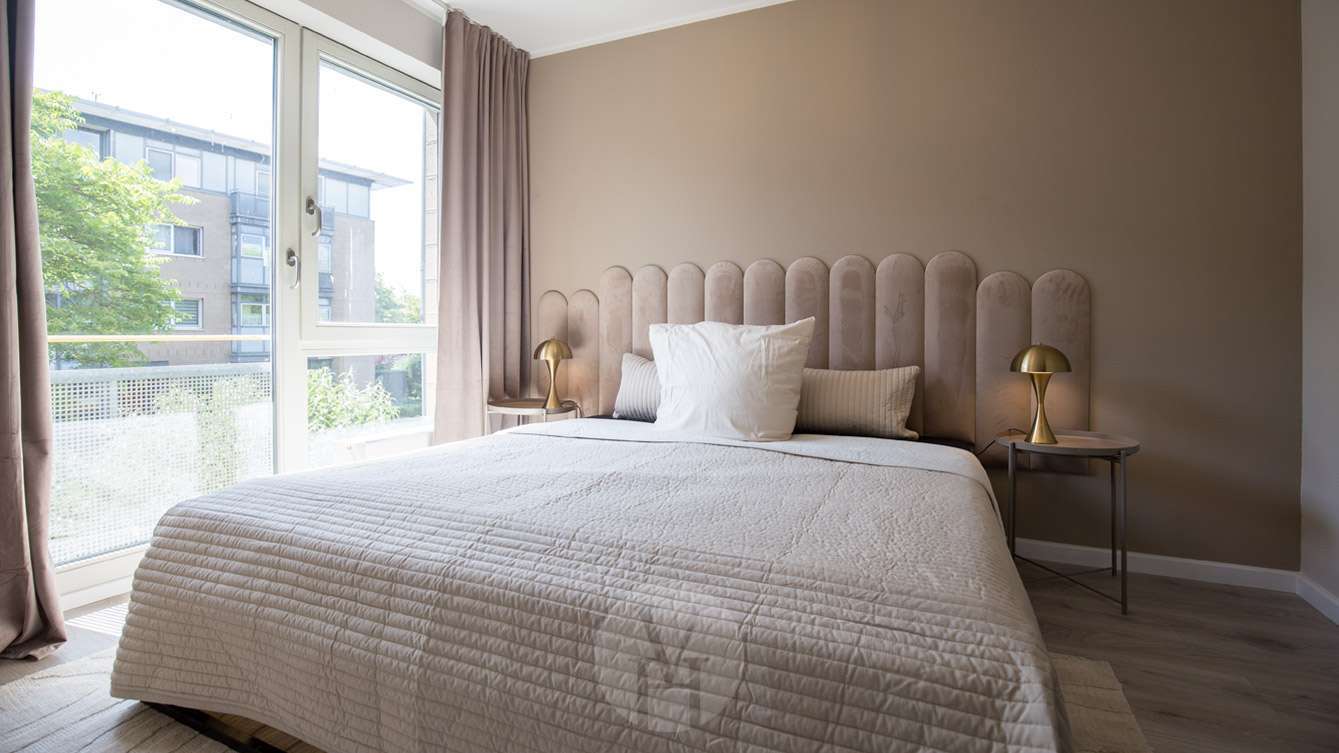 2. Schlafzimmer