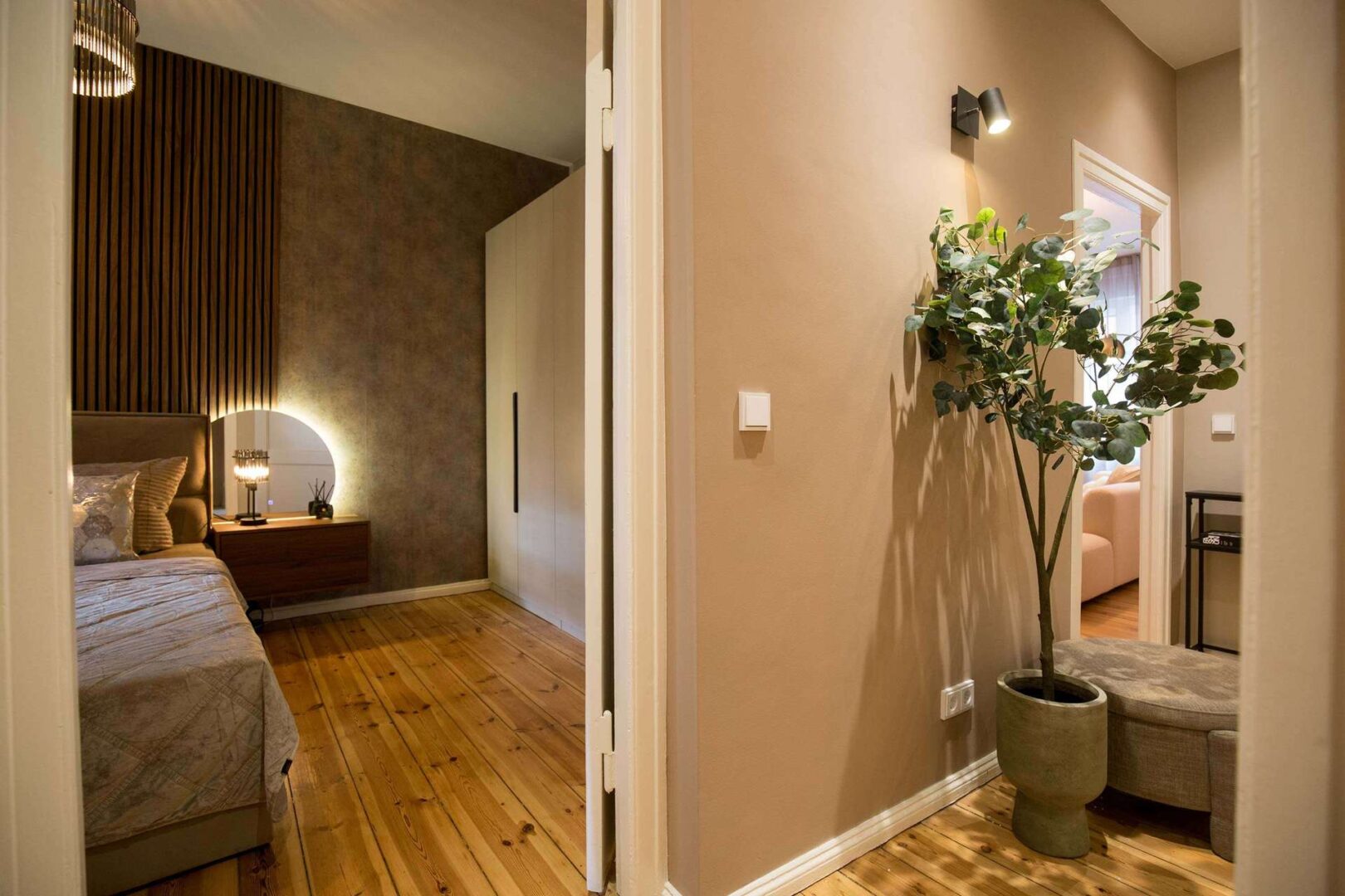 Blick ins Schlafzimmer