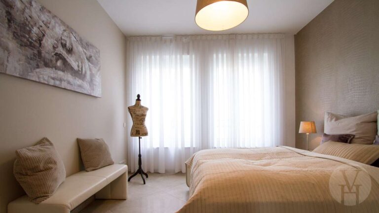 2. Schlafzimmer