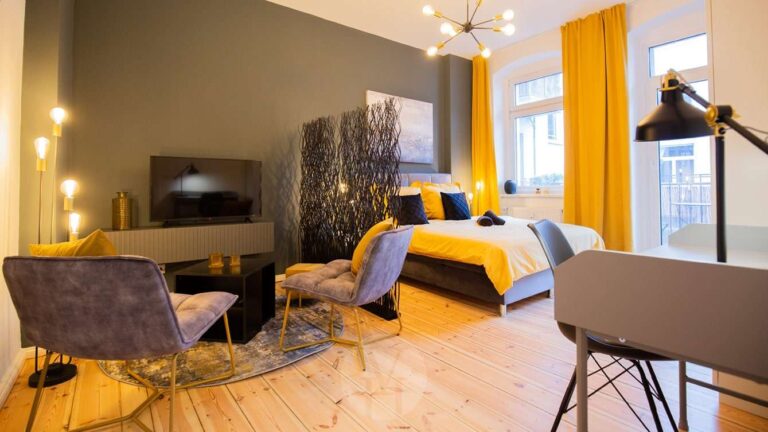 kombiniertes Wohn-/Schlafzimmer
