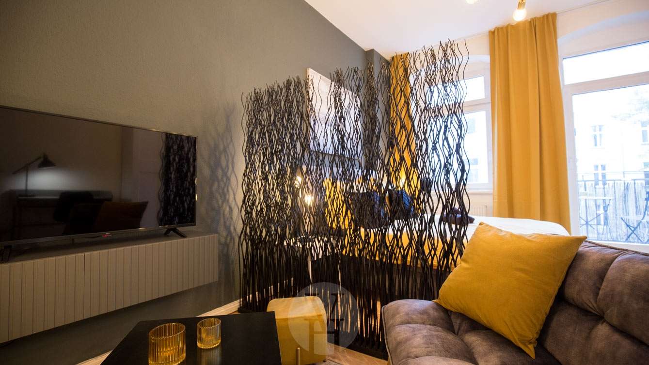 kombiniertes Wohn-/Schlafzimmer