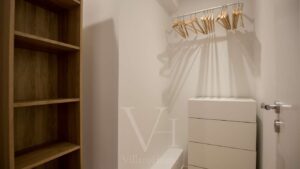 Kleiderschrank